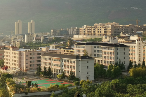 3003.com新葡的京数码DCN助力汉源职业高级中学校园网“智行+光”升级